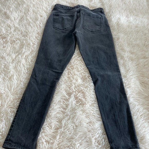 Stylish Gray Women's Skinny Pants - Picture 4 of 4
